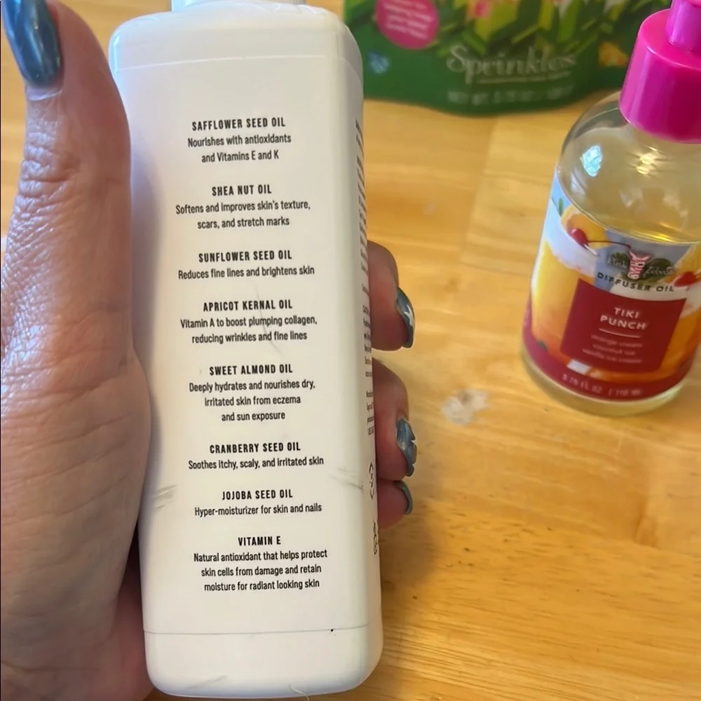 Pink Zebra Insect Repellent and Tiki Punch Set - Picture 7 of 9